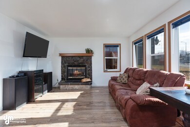 Living Room_MAX-69113-FULL