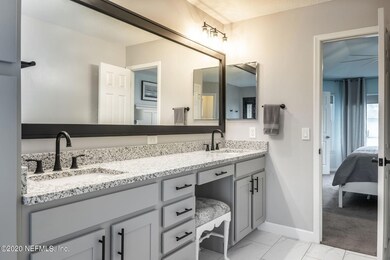 Owner's suite bath