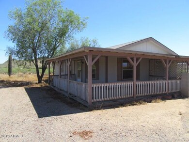 Wrap-Around Porch/Patio