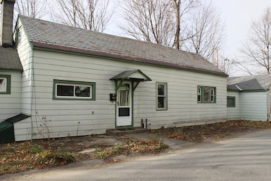 34 Water St unit 36, Shelburne Falls, MA 01370 - photo 4