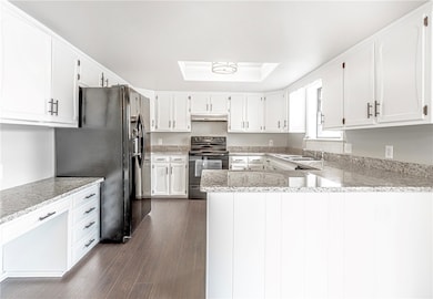 601 N Valley West Dr, Rogers, AR 72756 - photo 2