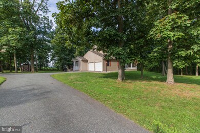 126 Fairfield Dr, Barto, PA 19504 - photo 5