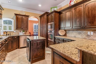 103 Lonely Oak Blvd-10
