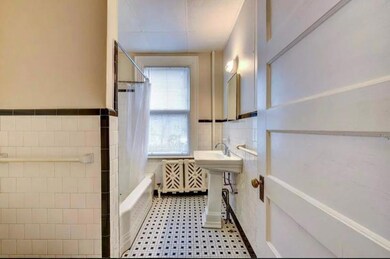 362 Lloyd Ave unit 1, Providence, RI 02906 - photo 7