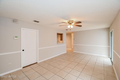 5671 Ellis Trace Dr, Jacksonville, FL 32205 - photo 5