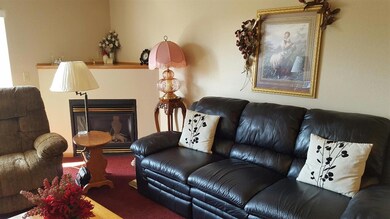 1406 Asbury Ln, Waterloo, IA 50701 - photo 7