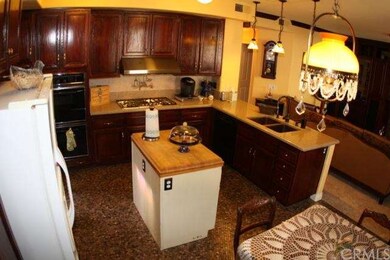 Eating area in Kitchen Opens into the Family Room 