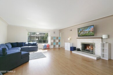 2402 Summitview Ave, Yakima, WA 98902 - photo 6