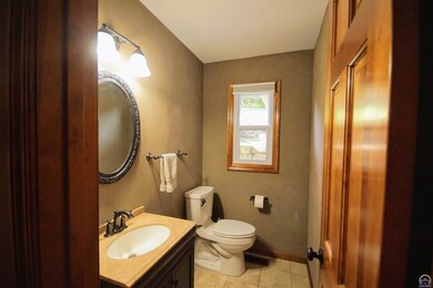 3709 SW Summerfield Dr, Topeka, KS 66610 - photo 6