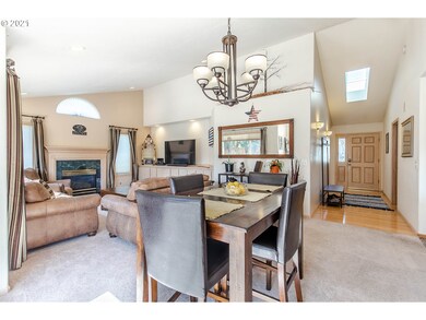 2680 Kalmia St, Eugene, OR 97404 - photo 6