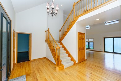 2300 Glen Oaks Ct, Algonquin, IL 60102 - photo 2