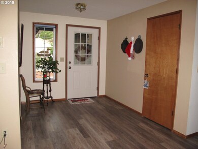 2270 23rd St, Florence, OR 97439 - photo 3