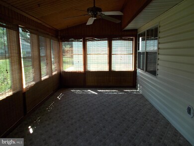 9254 Cherry Ln unit 18, Laurel, MD 20708 - photo 5