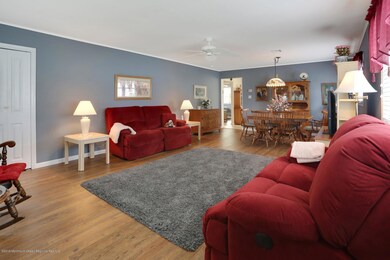 05_04Living_Room_mls