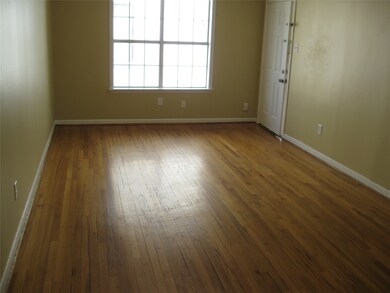 3010 Oakdale St unit 4, Houston, TX 77004 - photo 5
