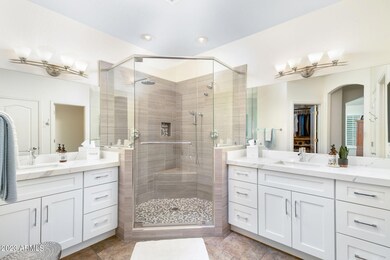 831 N Date Palm Dr, Gilbert, AZ 85234 - photo 4