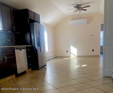 604 Oak St, Old Forge, PA 18518 - photo 3