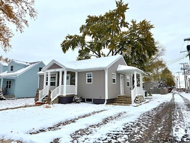 110 N Elder St, Mishawaka, IN 46544 - photo 2