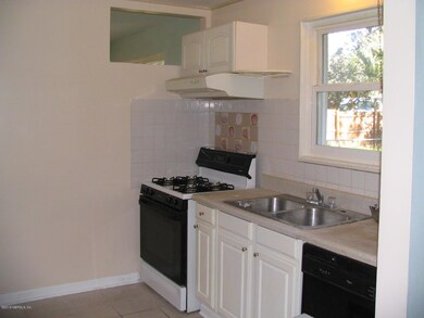 6418 Otelia Cir, Jacksonville, FL 32210 - photo 7