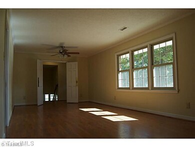 419 Kimberly Dr, Asheboro, NC 27205 - photo 4