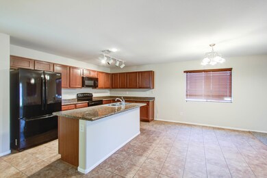 005_KitchenDining Room