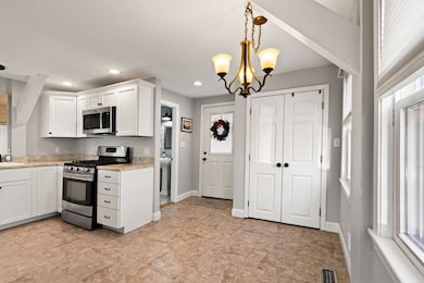 29R Upham St unit 29R, Salem, MA 01970 - photo 6