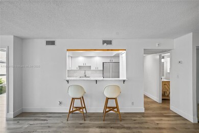 2101 Atlantic Shores Blvd unit 107, Hallandale Beach, FL 33009 - photo 6