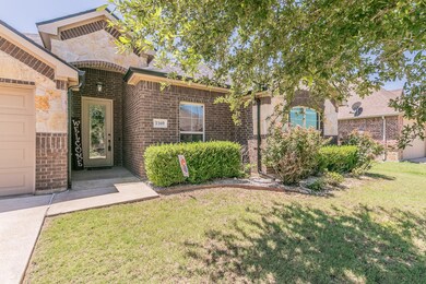 1169 Sapphire Ln, Joshua, TX 76058 - photo 2