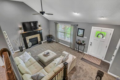 2820 SW Sherwood Park Dr, Topeka, KS 66614 - photo 5