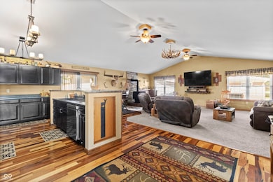 1364 S Ruth St, Rushville, IN 46173 - photo 3