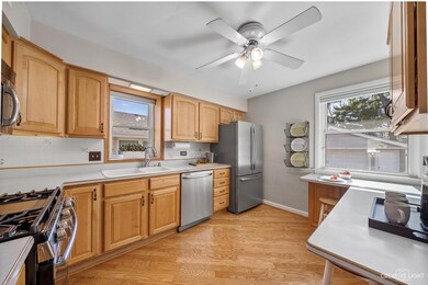 10045 Drury Ln, Westchester, IL 60154 - photo 7