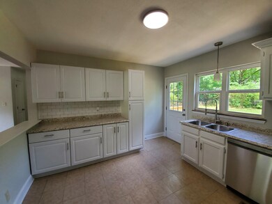 4606 Eldridge Rd, Hixson, TN 37343 - photo 7