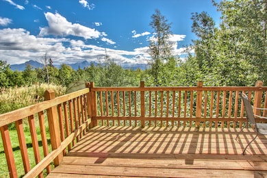 3002 E Mikey Circle Moose Manor