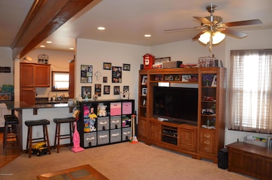 130 S 7th St, Lehighton, PA 18235 - photo 4