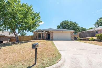 218 Merlin Dr, Weatherford, TX 76086 - photo 2