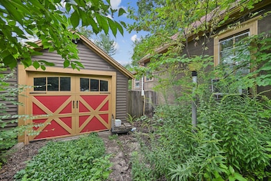 709 Regent St, Niles, MI 49120 - photo 2