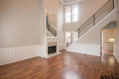 5827 5827 Hollytree, Tyler, TX 75703 - photo 4