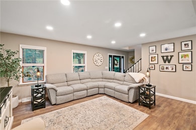 2014 Reis Run Rd, Pittsburgh, PA 15237 - photo 7