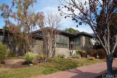 Custom drought tolerant landscaping in the front y