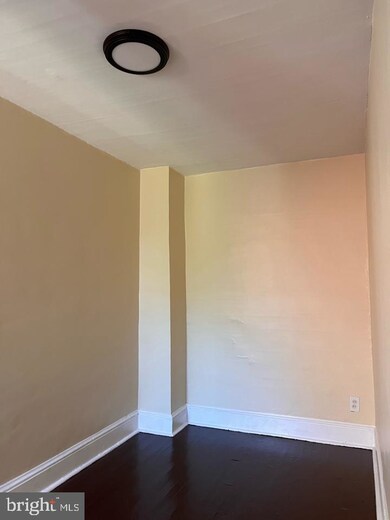 1055 Thurman St, Camden, NJ 08104 - photo 7