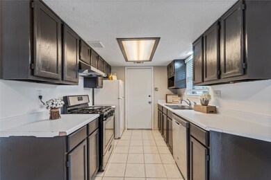 938 Forestburg Dr, Houston, TX 77038 - photo 7