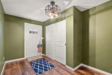 789 S Lakeview Dr, Lowell, IN 46356 - photo 7