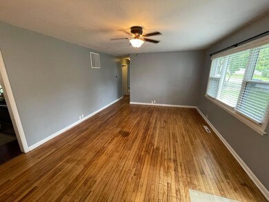 521 S Maple St, Marysville, OH 43040 - photo 4