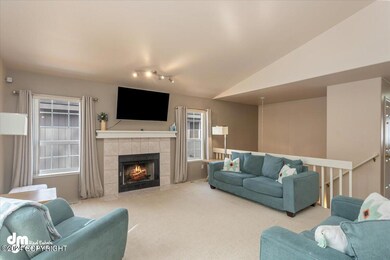 05-Living Room_IMG_8905