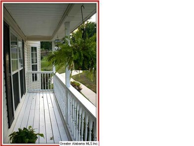 Covered Front Porch!