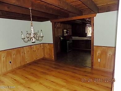 210 Arbutus Ln, Milford, PA 18337 - photo 5