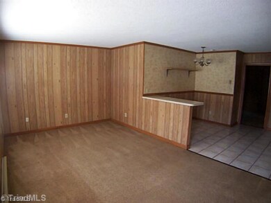 112 Lynn Dr, Archdale, NC 27263 - photo 2