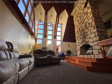 11 Beechie Fork Rd, Alum Creek, WV 25003 - photo 2