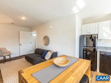 556 Lochlyn Hill Dr unit B, Charlottesville, VA 22901 - photo 7