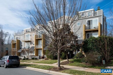 613 Lochlyn Hill Dr, Charlottesville, VA 22901 - photo 2